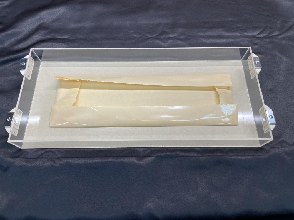 透明アクリル接着・アッセンブリー